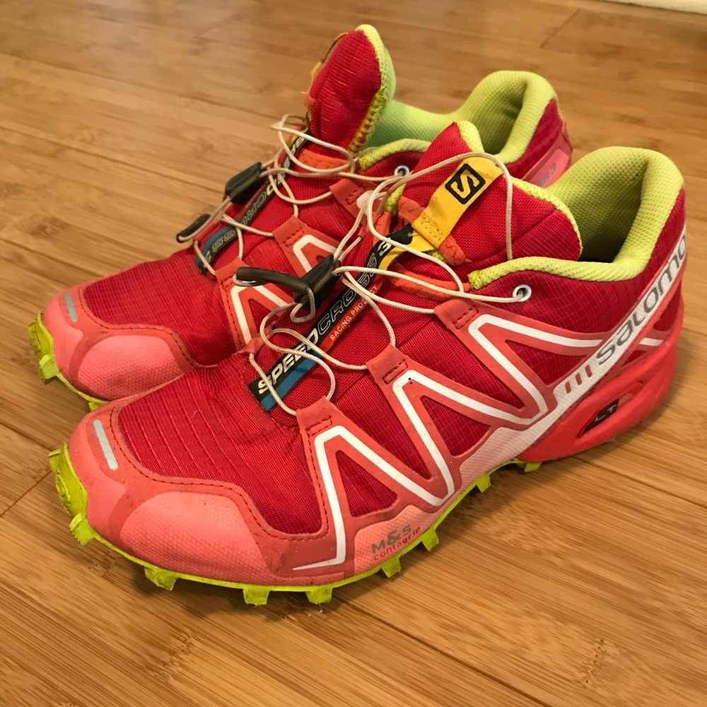 Salomon speedcross trail running shoes